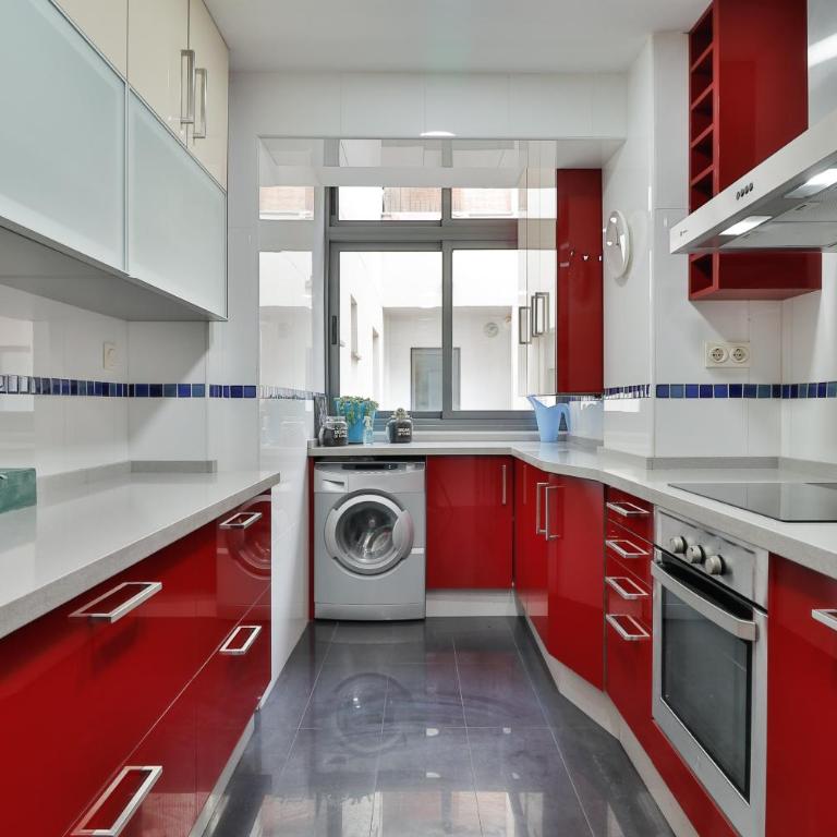 C13 Seaside Málaga with pool and parking - Two-Bedroom Apartment - 20