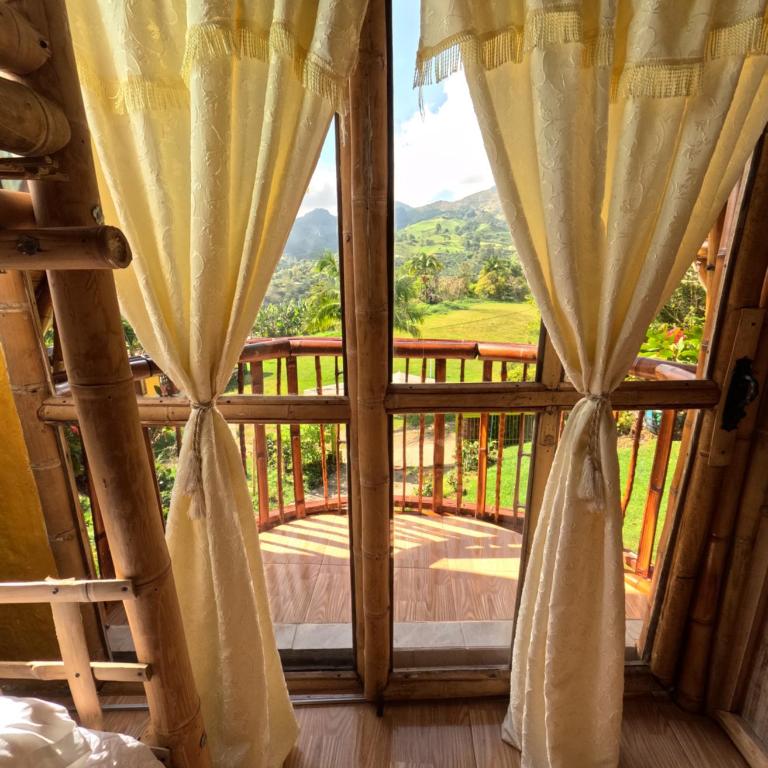 Chalet Ecoturismo La Nohelia - Habitación Familiar con vistas a la montaña - 27