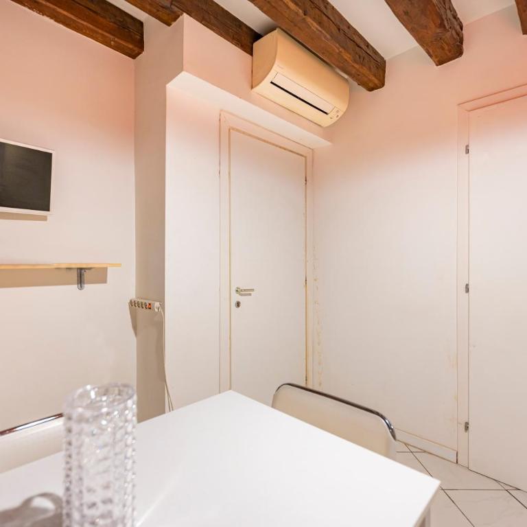 San Marco Suite - 5 min da San Marco - Appartamento Deluxe con 1 Camera da Letto - 15