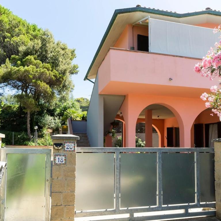 Quercianella Relax in Villa with Patio & Garden - Two-Bedroom House - 10