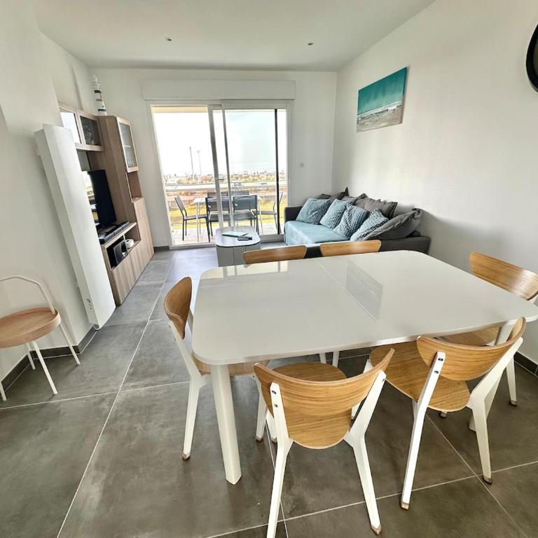 Océane - Appartement pour 6 personnes moderne avec balcon vue mer - Apartment mit 3 Schlafzimmern und Meerblick - 28