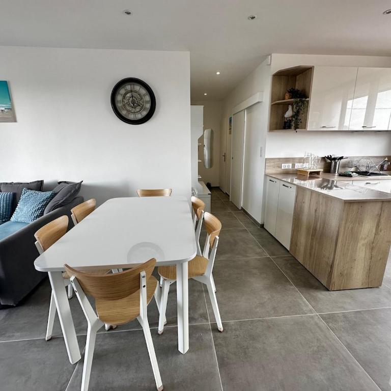 Océane - Appartement pour 6 personnes moderne avec balcon vue mer - Apartment mit 3 Schlafzimmern und Meerblick - 31