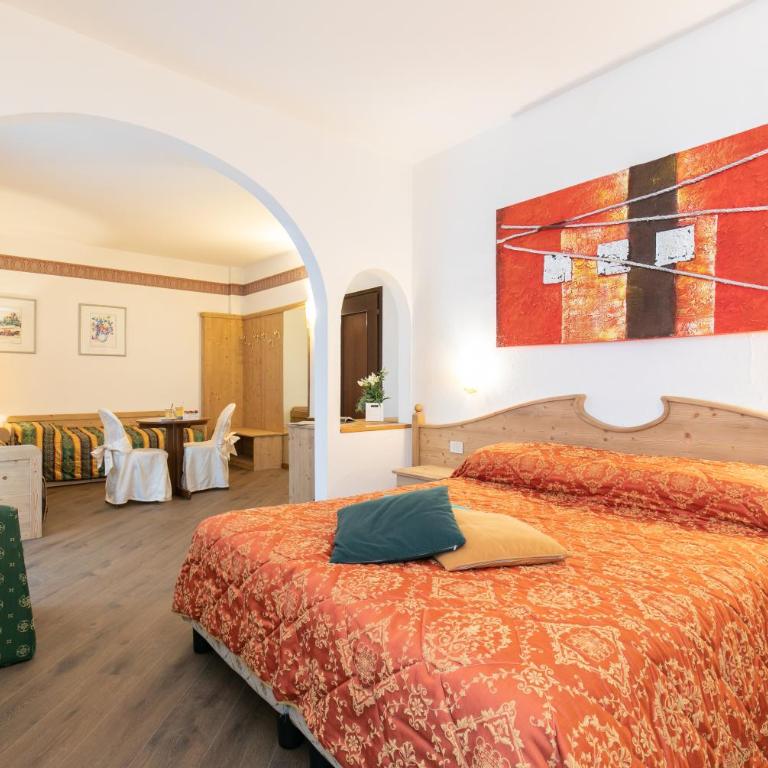 G. Hotel Des Alpes (Classic since 1912) - Camera Quadrupla Superior - 2