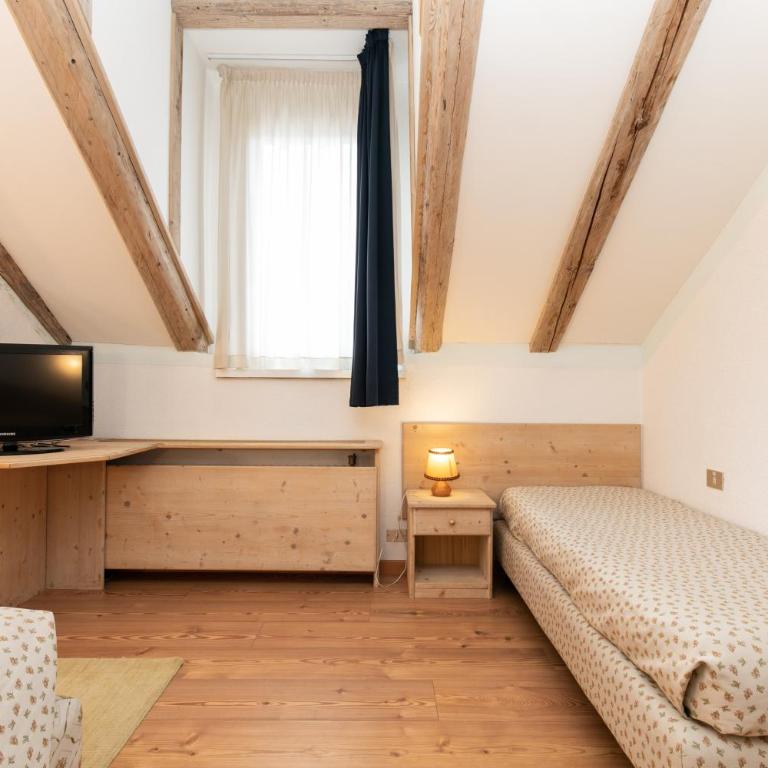 G. Hotel Des Alpes (Classic since 1912) - Camera Tripla Superior - 7