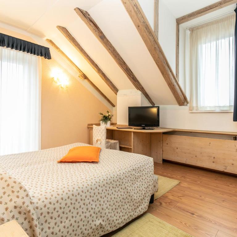 G. Hotel Des Alpes (Classic since 1912) - Camera Tripla Superior - 5