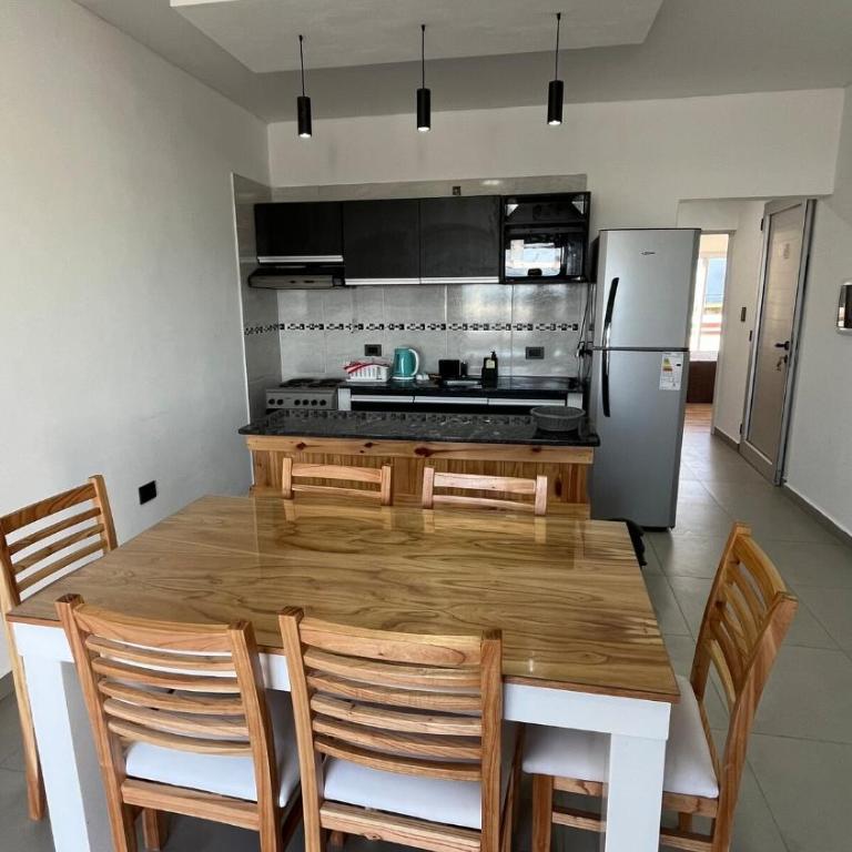 Departamento Frente al Mar en Pleno Centro con parrilla privada 2 - Apartamento de 2 dormitorios con vistas al mar - 6