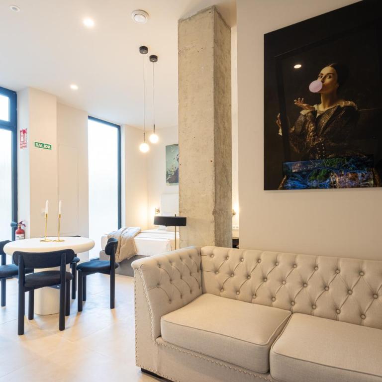 Loft Valencia - B 1-6 Smart Access & Urban Calm - Deluxe Studio - 2