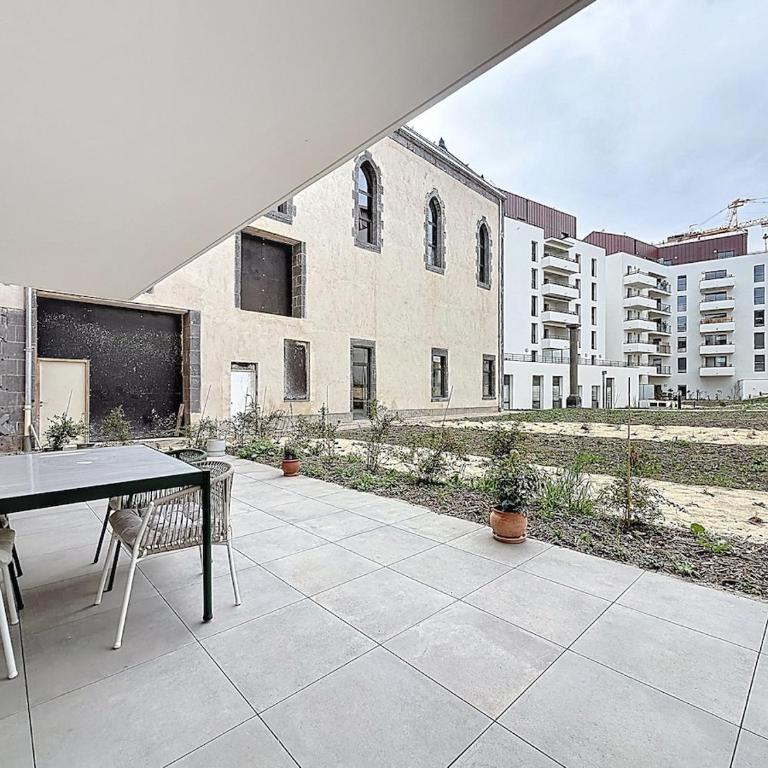 Les Allées Blatin HyperCentre Terrasse 3p - Appartamento con 1 Camera da Letto - 2