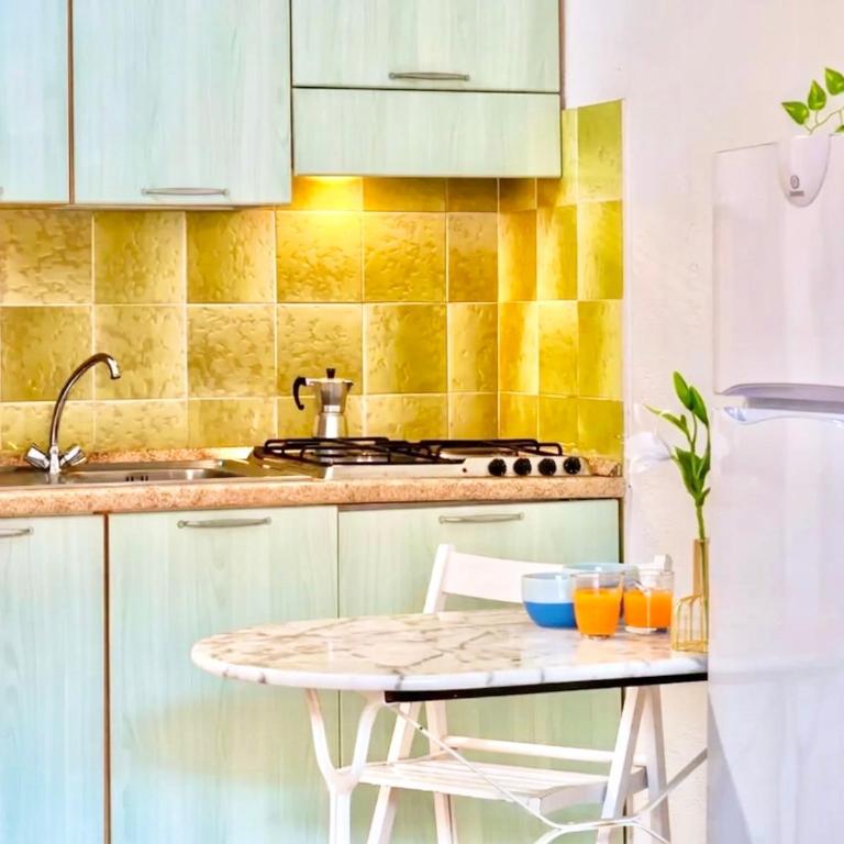 Studio 2 beds with air conditioning and private veranda in Marinella just 250 mt from the sea - Monolocale con Terrazza - 13