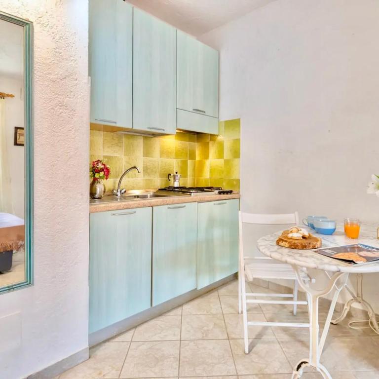 Studio 2 beds with air conditioning and private veranda in Marinella just 250 mt from the sea - Monolocale con Terrazza - 12
