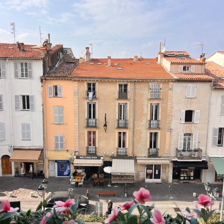 La Clé de la Porte Rentals - Appartement 2 Chambres - Vue sur Ville - 21