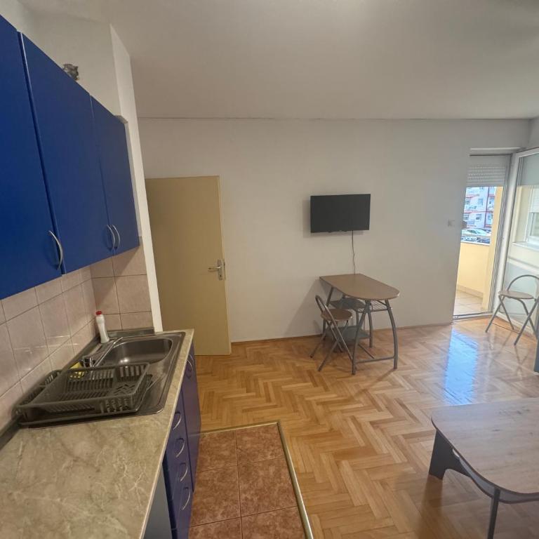Vrbas2 - One-Bedroom Apartment - 3