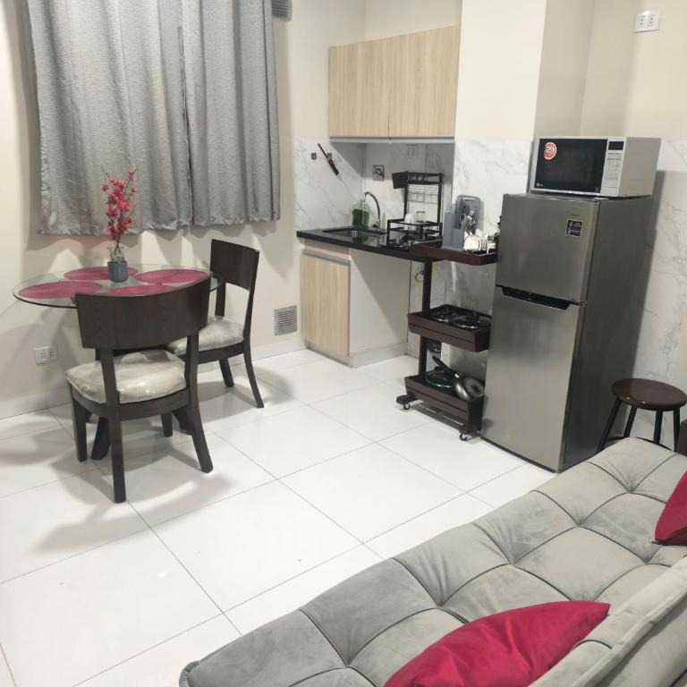 Departamento céntrico, Piscina y Self Check-in - Apartamento de 1 dormitorio - 2