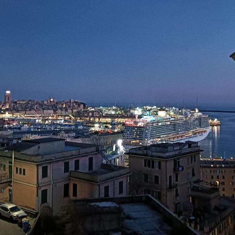 CasaViva - Harbor View Flat Genova - Appartamento con 2 Camere da Letto - 6