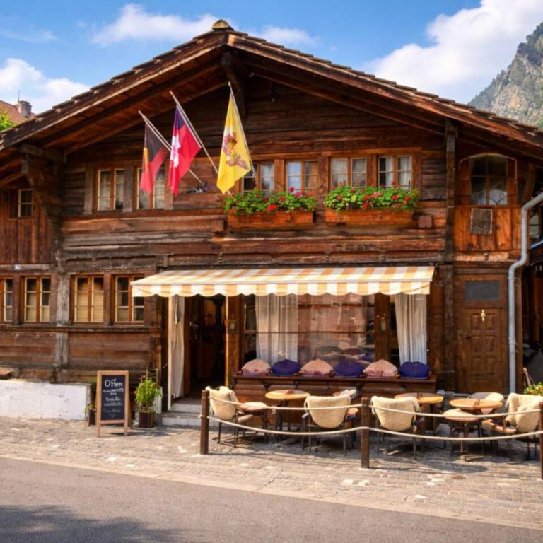 Modern 2BR Loft in Historic Swiss Chalet 200m from Interlaken West - Apartment - 1
