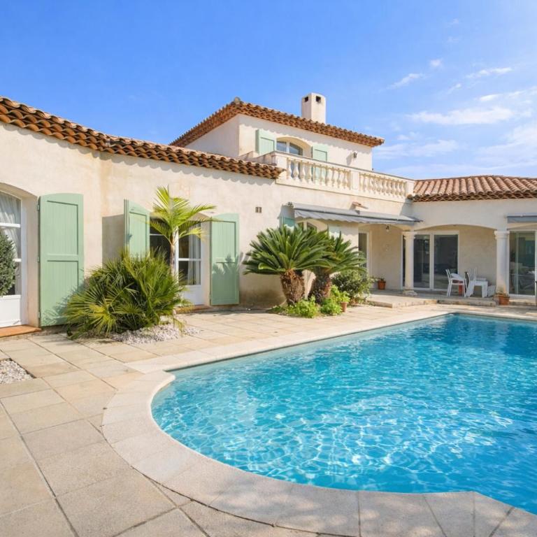 Villa Flora -150m2, Swimming Pool, Sea on Foot, Air Conditioning - Villa 3 Chambres - 1