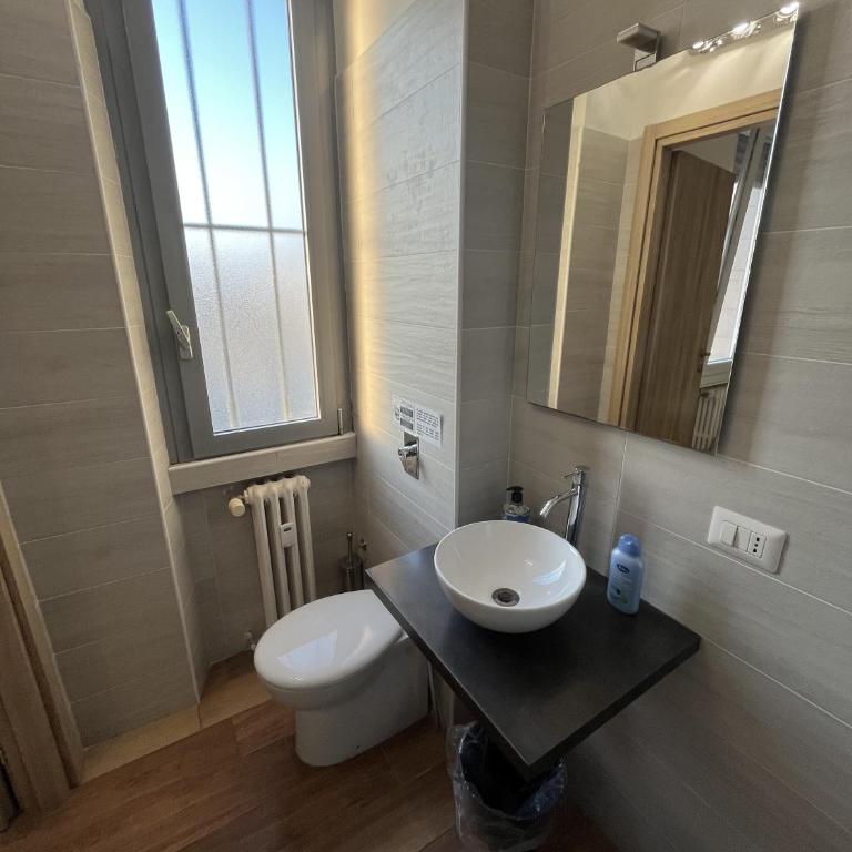GioiaHomes - Appartamento con 2 Camere da Letto - 14