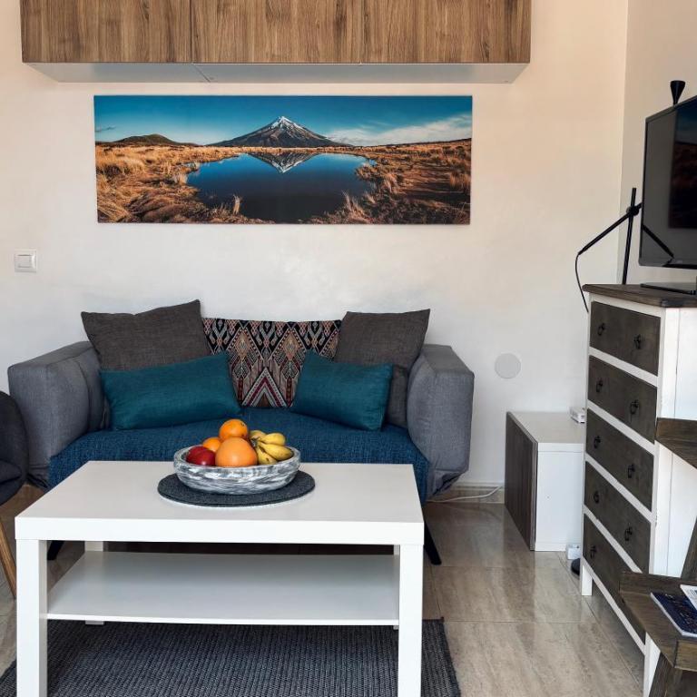 Cozy apartment overlooking Cabo Roig strip - Apartamento de 2 dormitorios con vistas a la piscina - 2