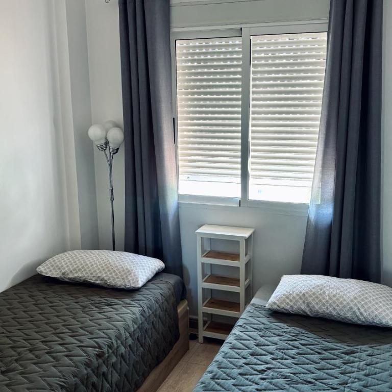 Cozy apartment overlooking Cabo Roig strip - Apartamento de 2 dormitorios con vistas a la piscina - 5