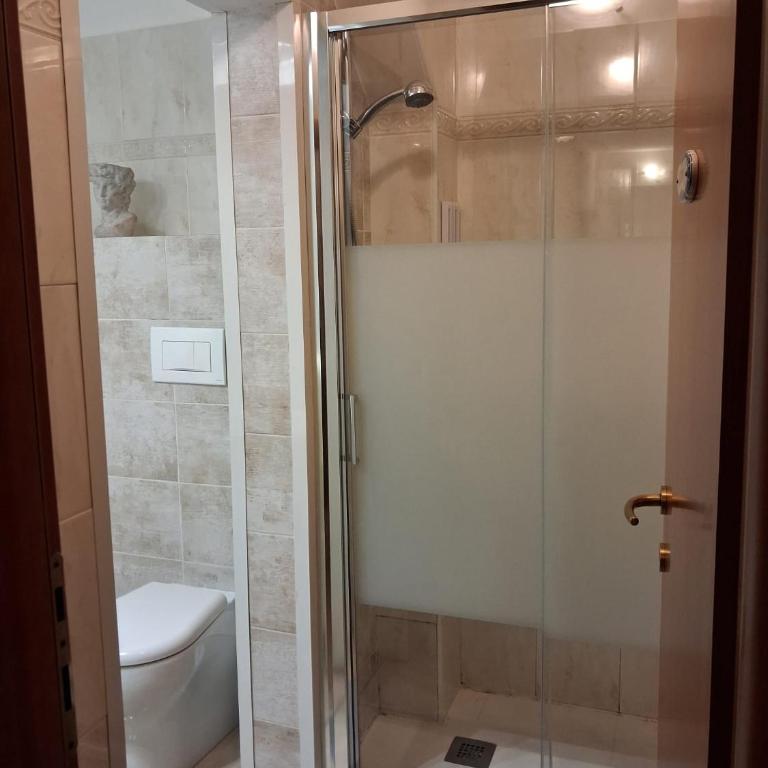 Love Suite vasca idromassaggio - Two-Bedroom Apartment with City View - 8