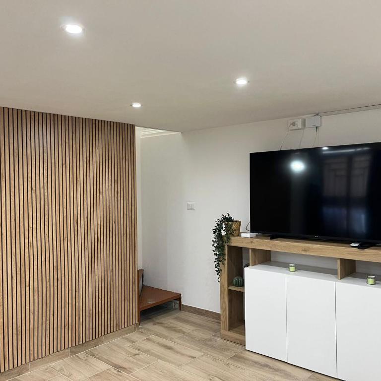 Alice Home - One-Bedroom Apartment - 14