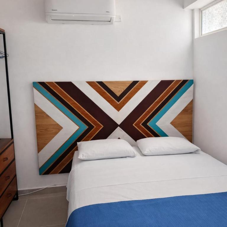 Hostal Nomadas - Habitación Doble con baño privado - 2