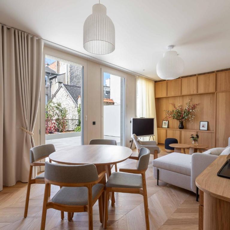 Boutique-Hôtel Le N3 par Champagne Thiénot - Suite - 2