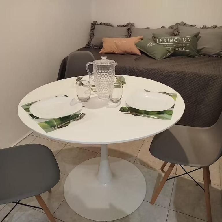 Rincón Mendocino - One-Bedroom Apartment - Non-Smoking - 1
