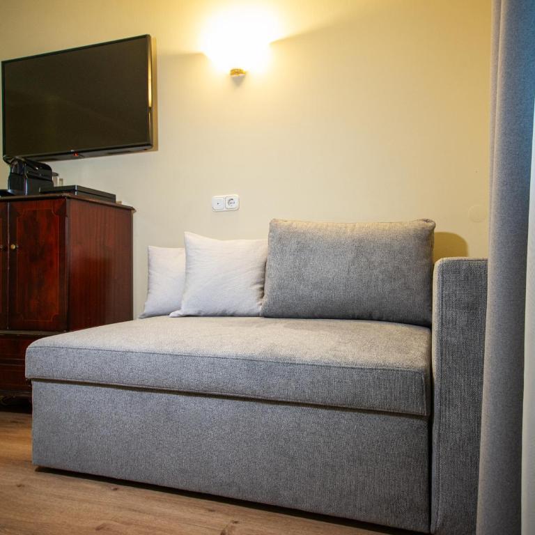 Hotel Altmünchen by Blattl - Habitación Triple Clásica - 5