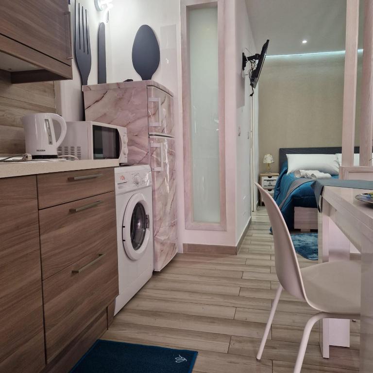 Spataro Home - One-Bedroom Apartment - 9