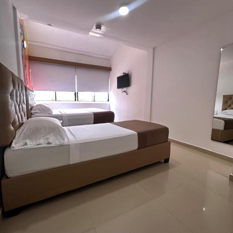 Hotel Hernández CTG - Triple Room - 4