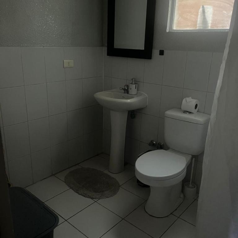 Casa Encino II - Three-Bedroom House - 10