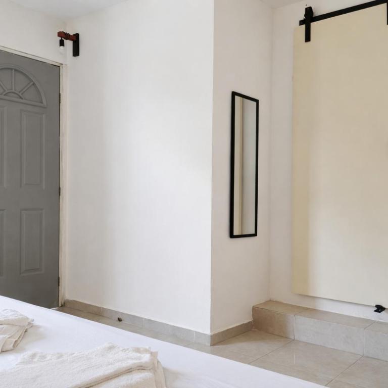Guest house La Casa del Quetzal - Double Room with Private Bathroom - 10