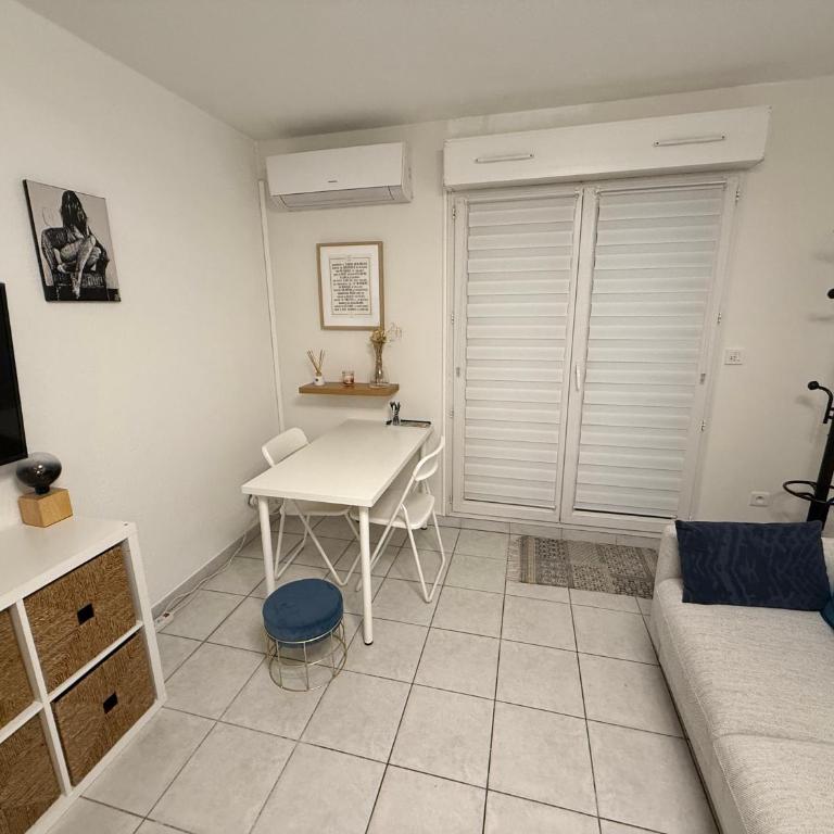 Le Puyricard Appartement avec terrasse - Appartement 1 Chambre - 5