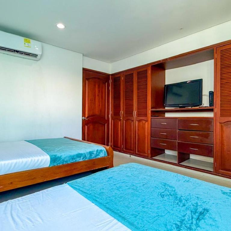 Vista al Mar desde tu balcón Torres del Lago Cartagena - Two-Bedroom Apartment - 14