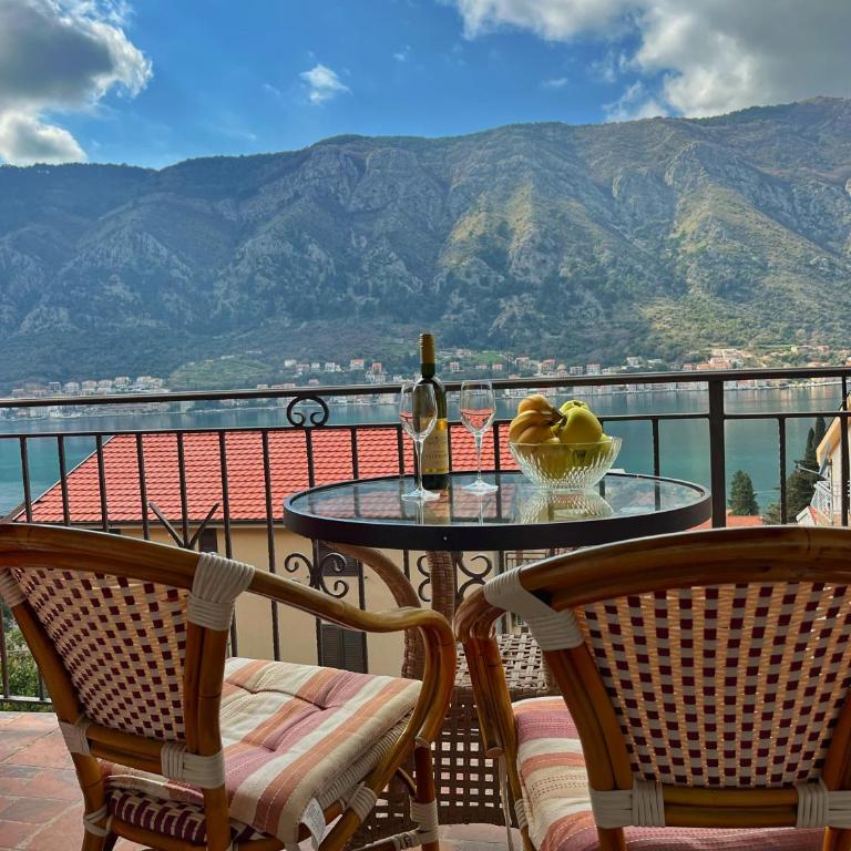 Apartments Lazarević - Comfort One-Bedroom Apartment with Terrace and Sea View - 13