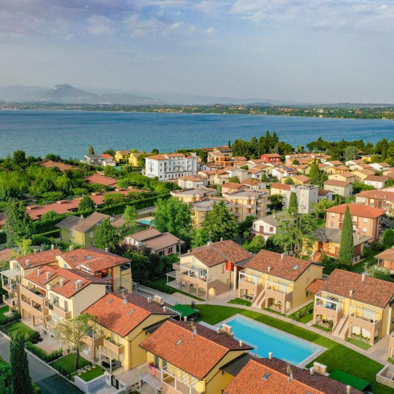Peschiera Family Homes Fornaci - Two-Bedroom Apartment with Terrace - 29