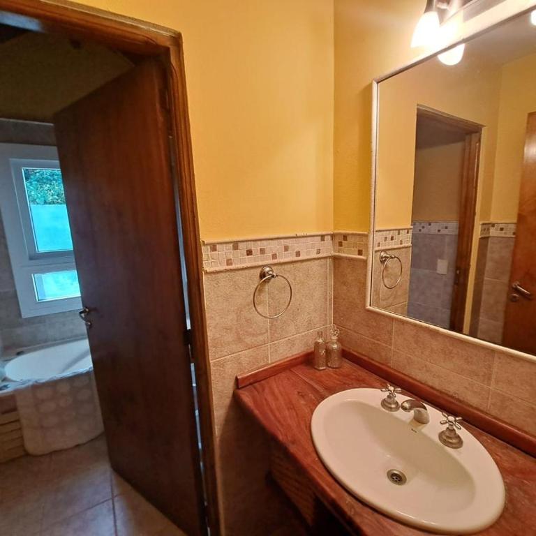 Casa con pileta en el Bosque de Cariló - Ideal Familias - Casa de 3 dormitorios - 5
