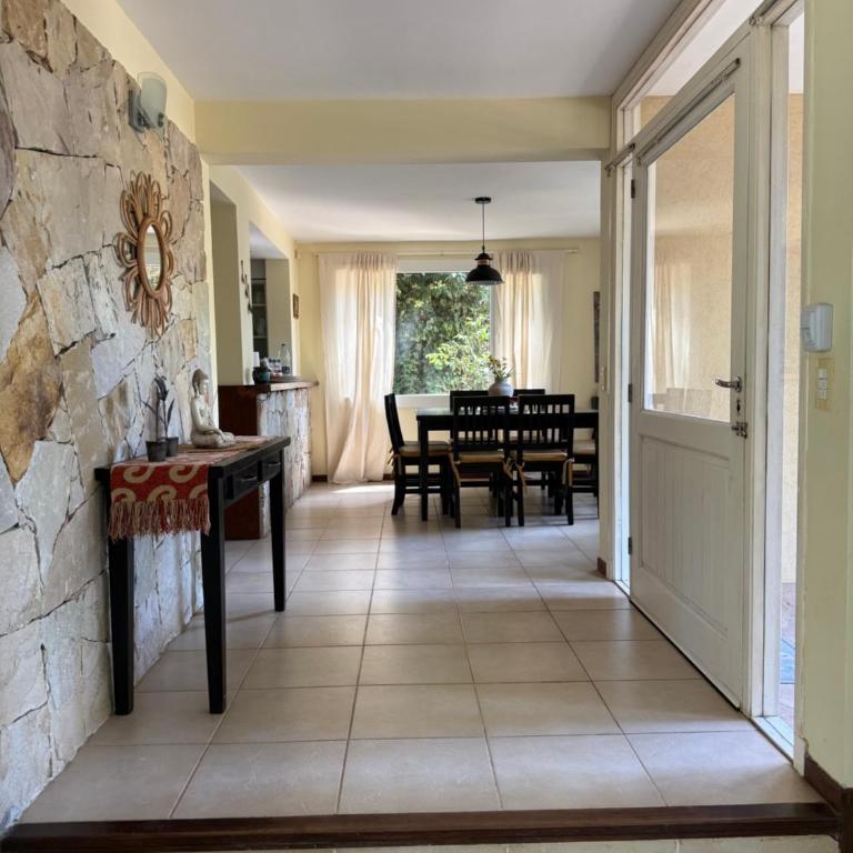 Casa con pileta en el Bosque de Cariló - Ideal Familias - Casa de 3 dormitorios - 10