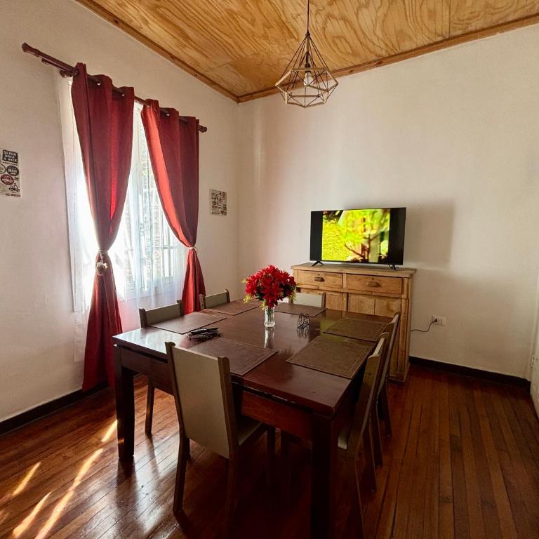 Casa colonial a pasos del metro 3D2B - Two-Bedroom House - 9