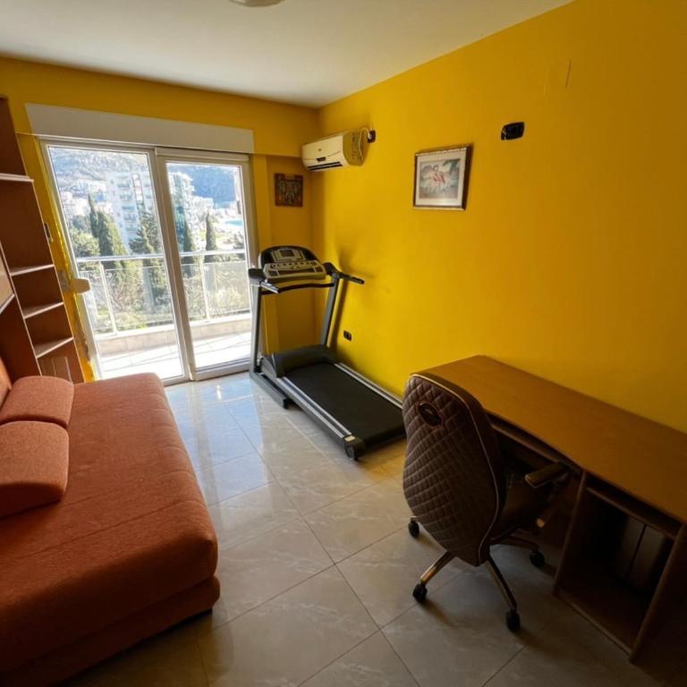 Penthouse Bečići Apartament - Three-Bedroom Apartment - 13