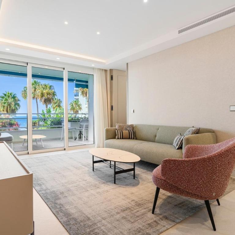 Modern Beachfront 2-Bedroom Apartment - Apartamento de 2 dormitorios - 6