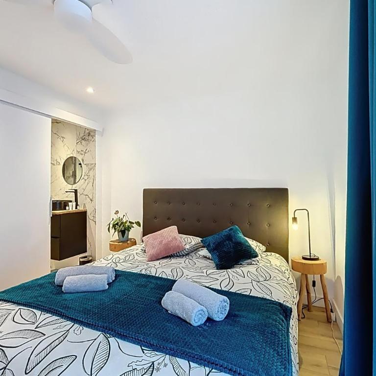 Joli 2 pièces calme & vue au coeur de Biot village - Appartement 1 Chambre avec Vue - 12