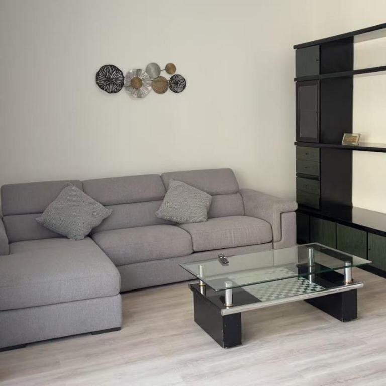 Tourgo Venice - Appartamento con 2 Camere da Letto e Balcone - 6