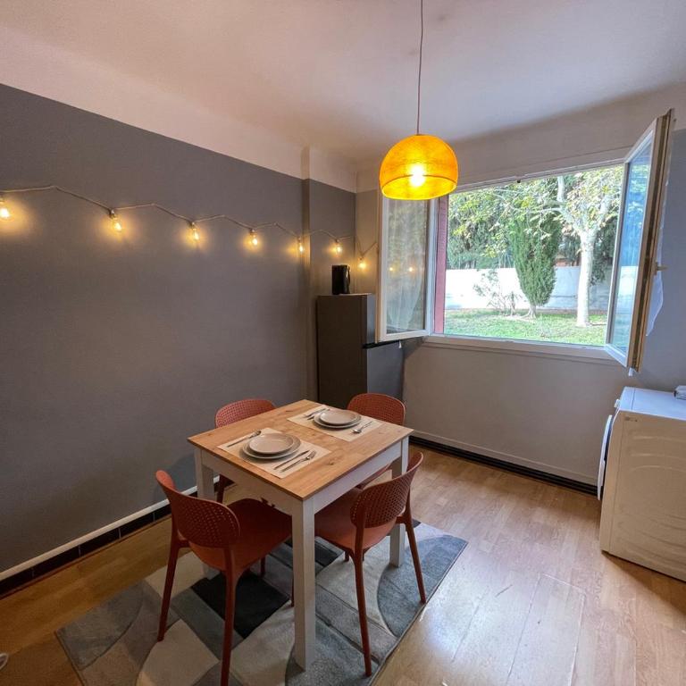 2 bedrooms appartment with free parking - Studio 2 Chambres - 4
