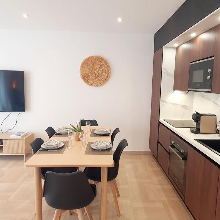 Beautiful apartment 2 bedroom with a view - Two-Bedroom Apartment - 9