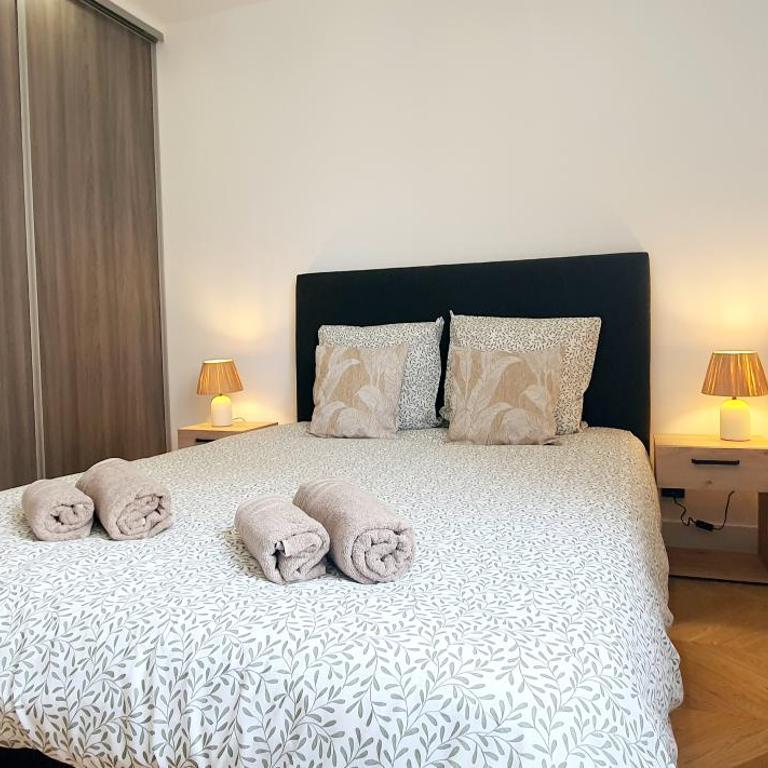 Beautiful apartment 2 bedroom with a view - Two-Bedroom Apartment - 14