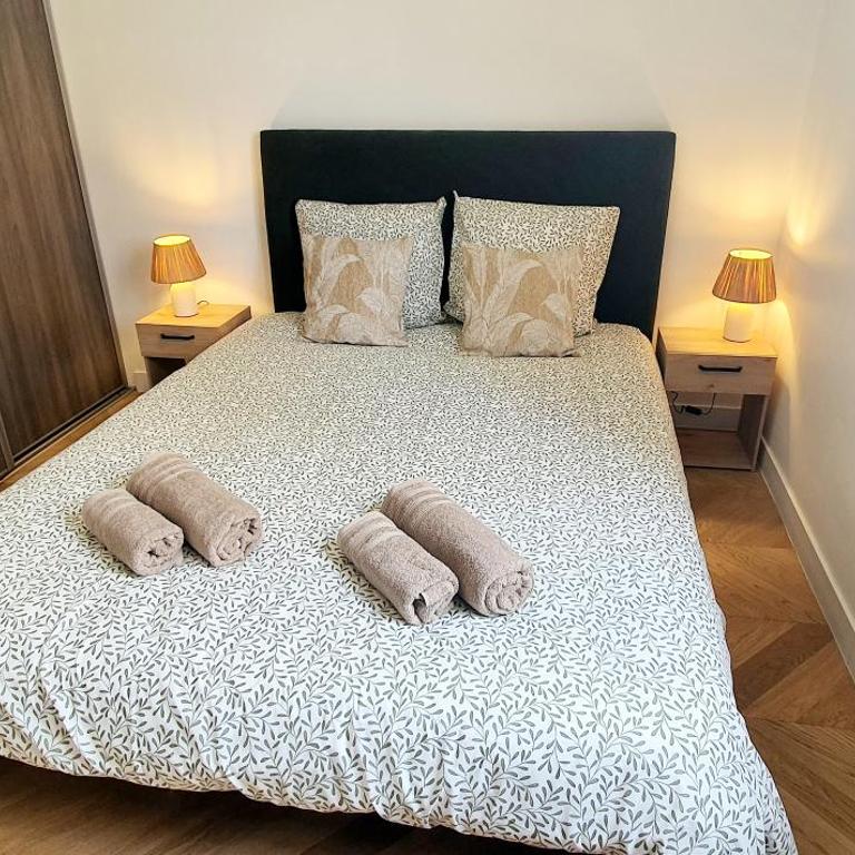 Beautiful apartment 2 bedroom with a view - Two-Bedroom Apartment - 15