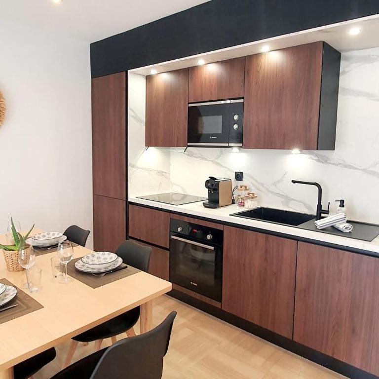 Beautiful apartment 2 bedroom with a view - Two-Bedroom Apartment - 11