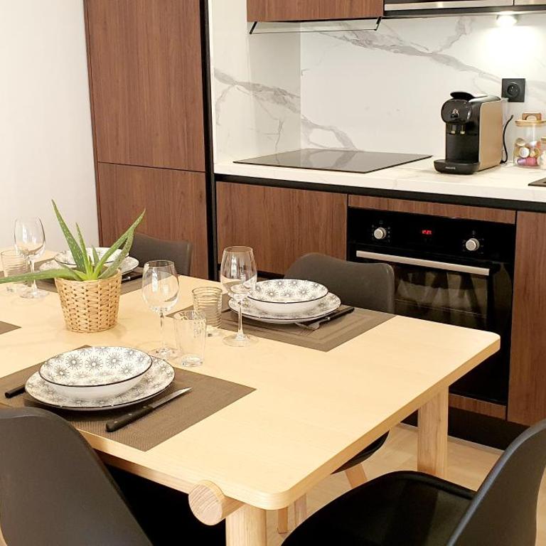 Beautiful apartment 2 bedroom with a view - Two-Bedroom Apartment - 8